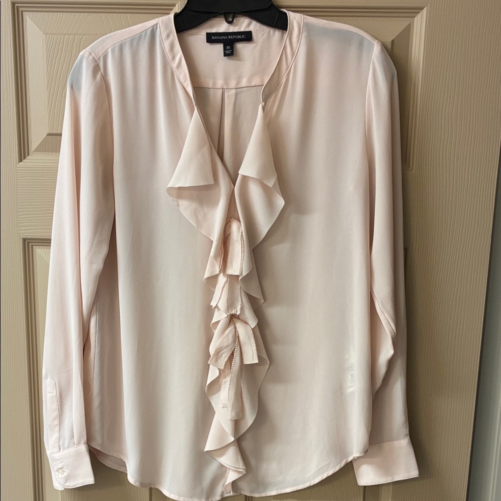 Banana Republic Women's Pale Pink Ruffle-Front Blouse